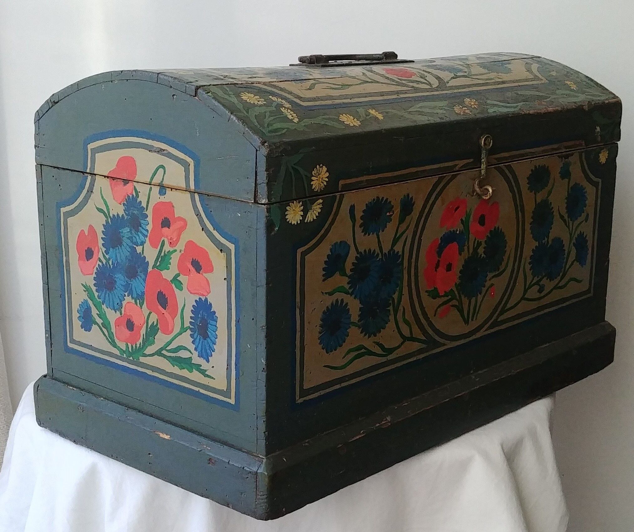 Painted wooden chest