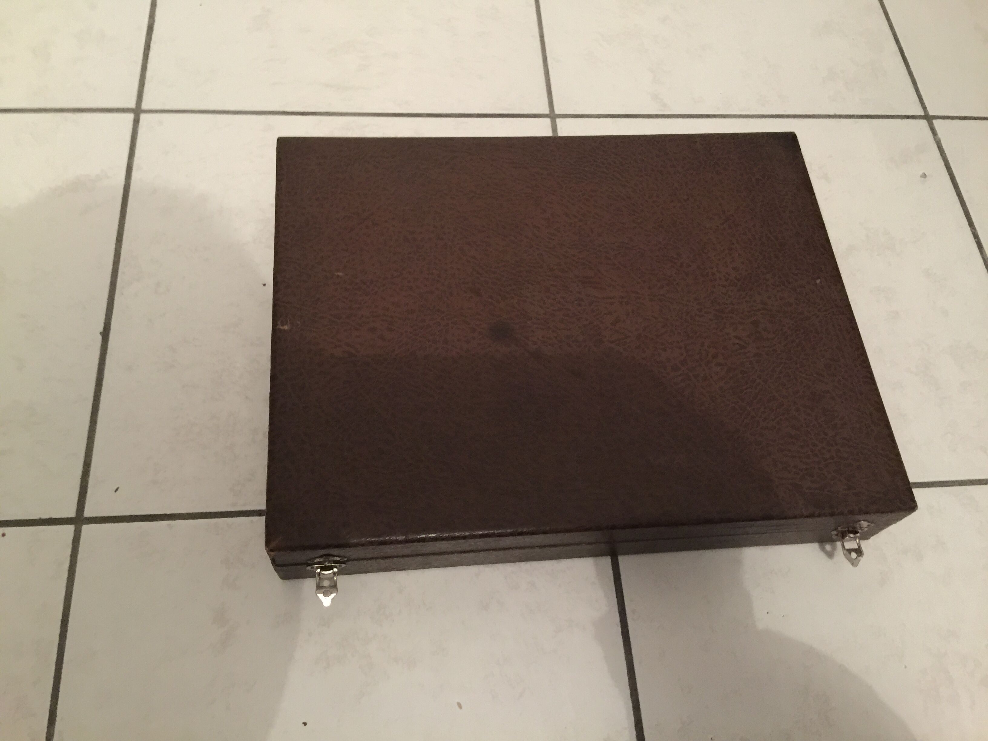 Silver metal cutlery