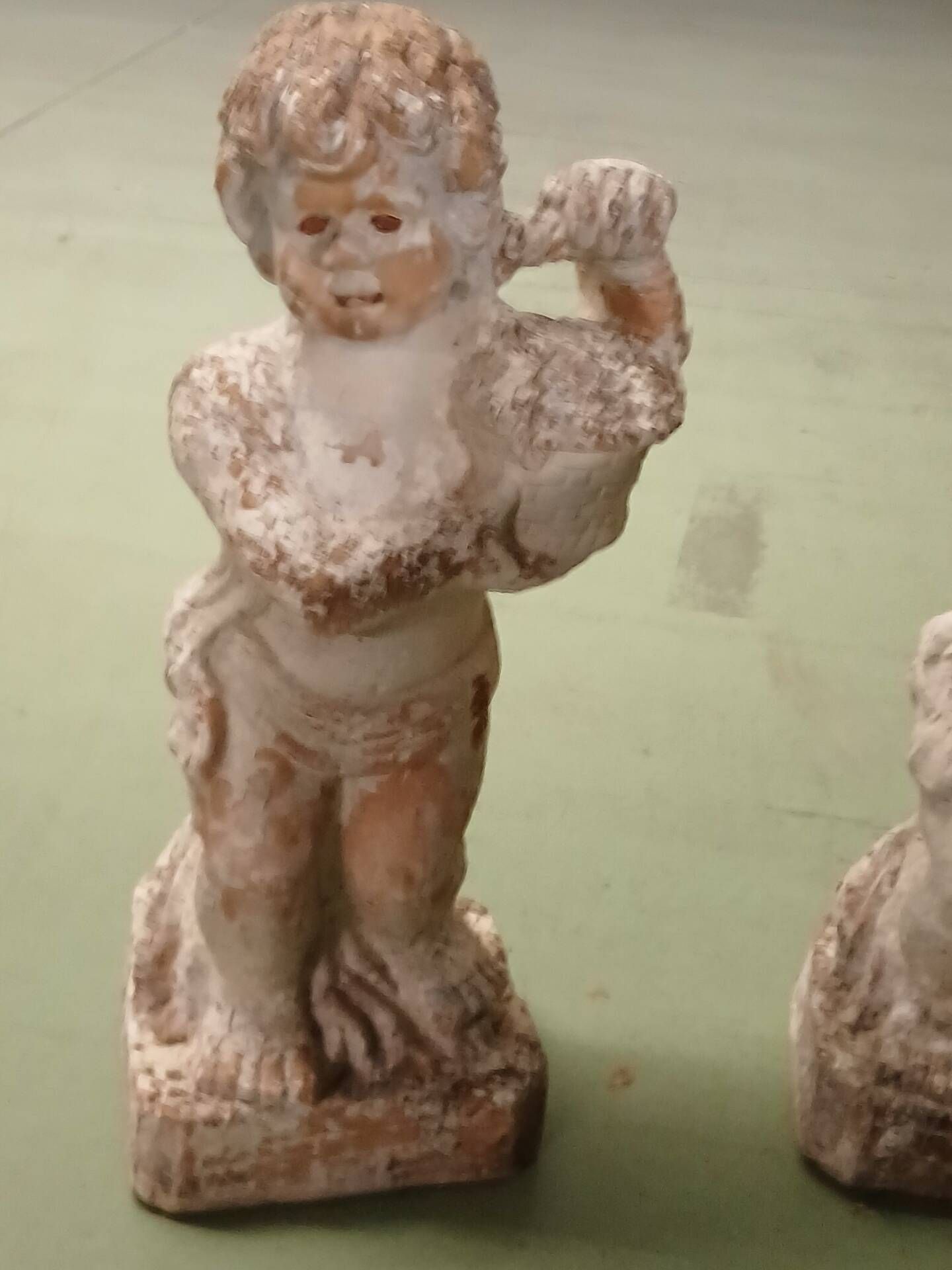 Cherub figurines