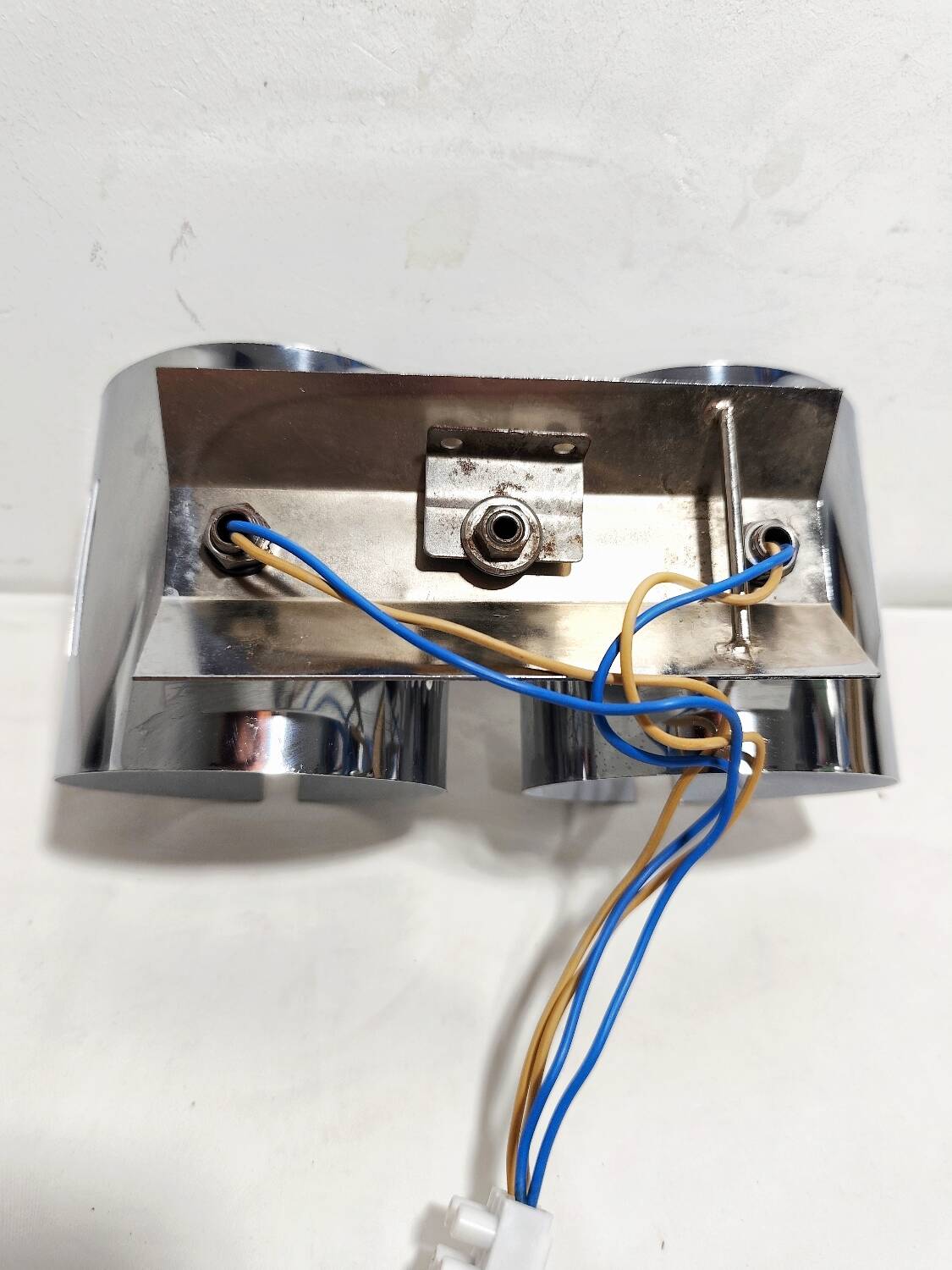 Aplique de pared metálico "Space Age". España, 1970s.