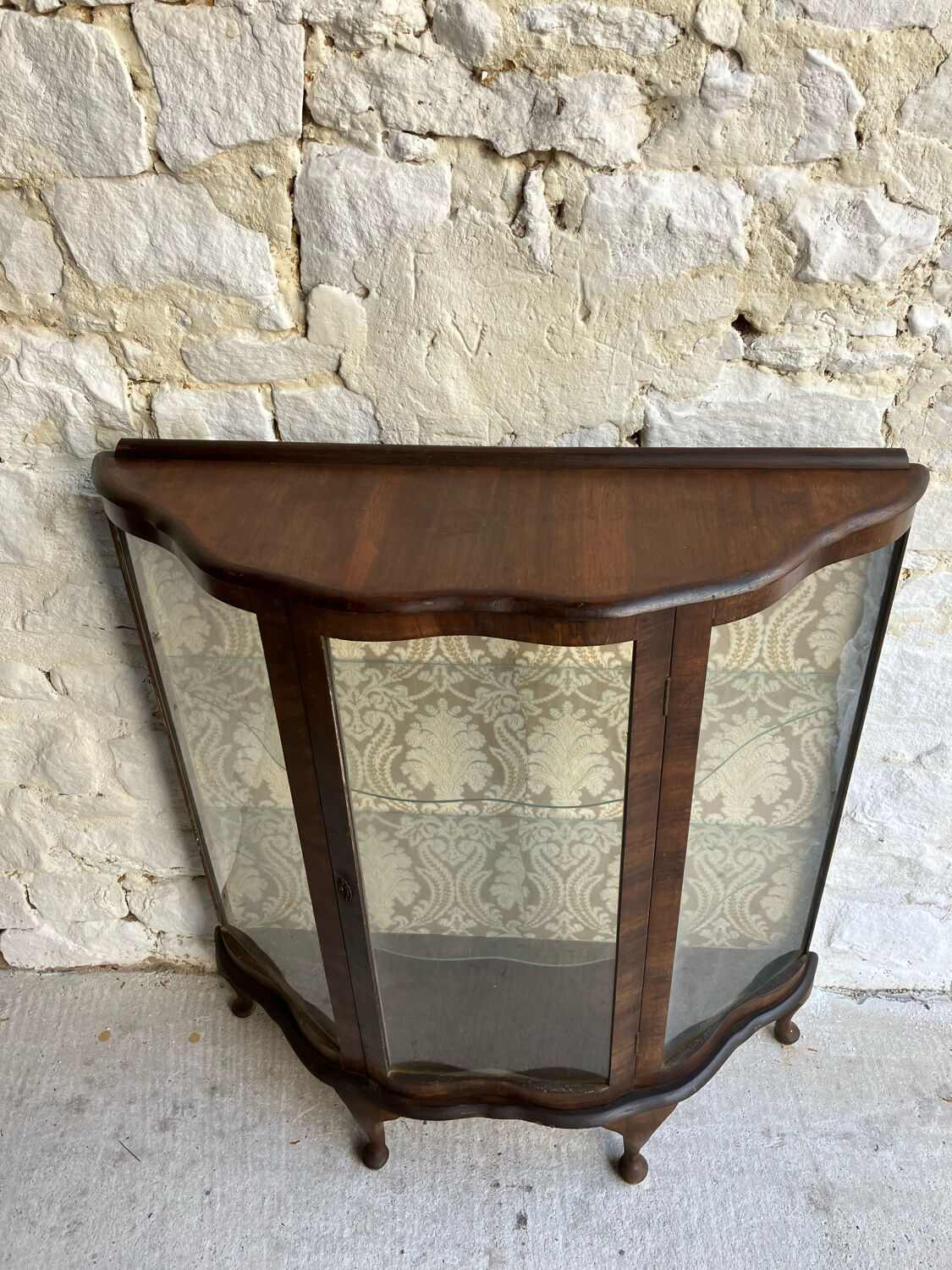 English showcase 1900