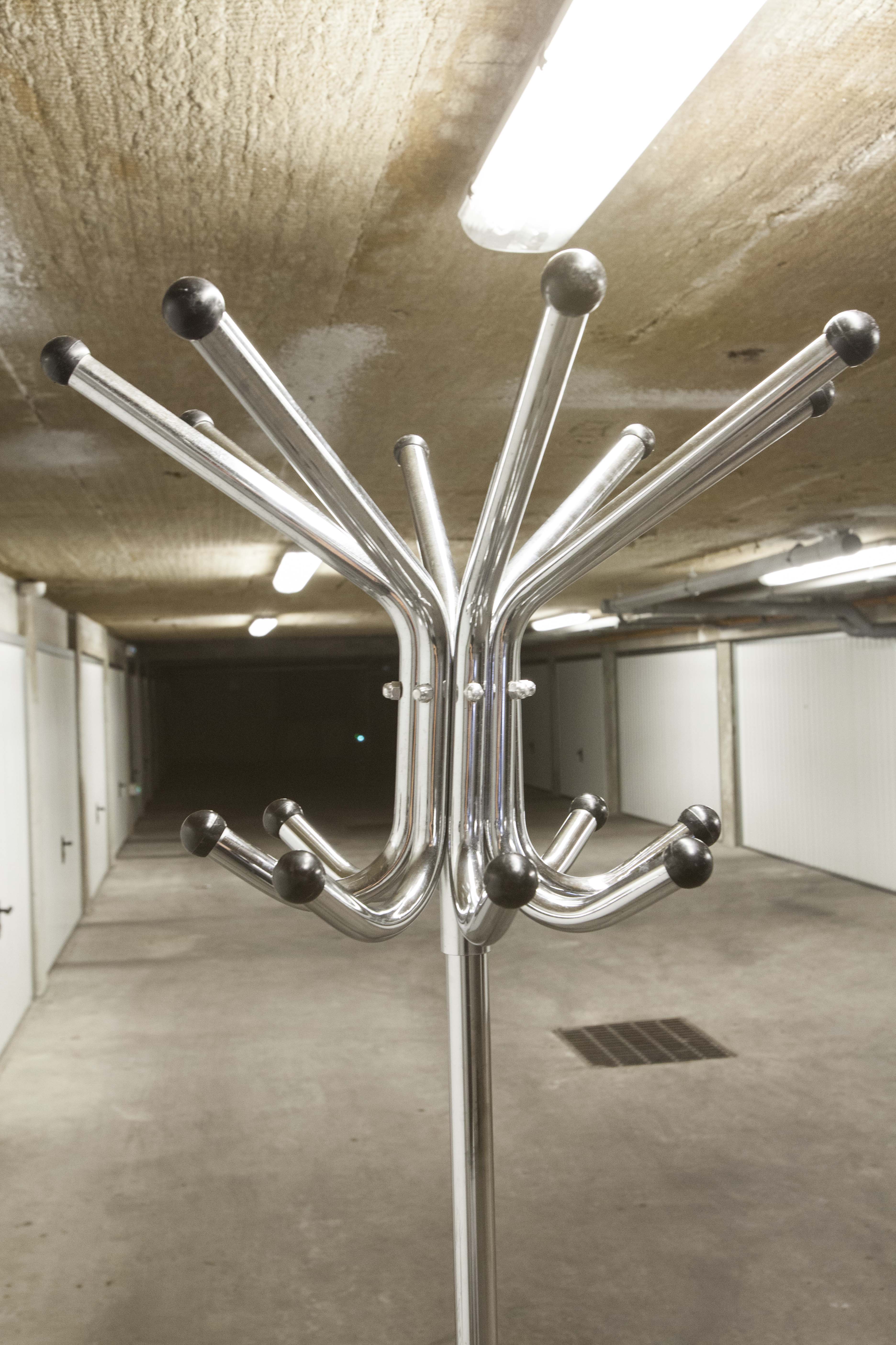 Manail holder parrot metal chrome industrial 1960