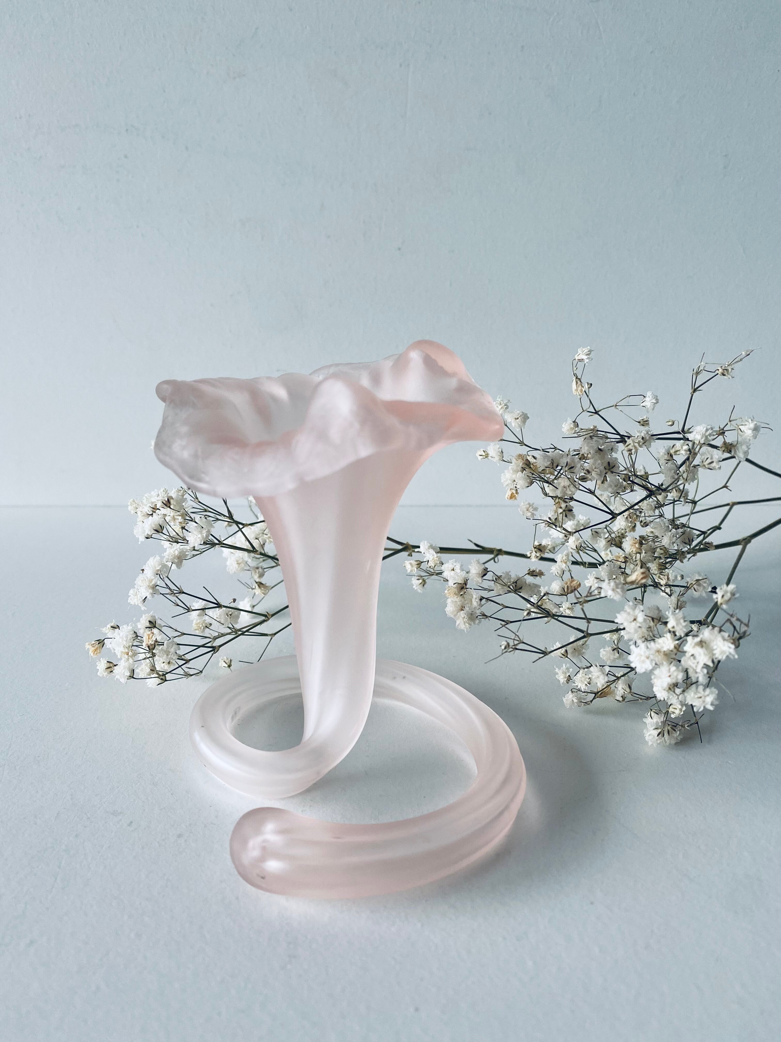 Pink Murano corolla vase