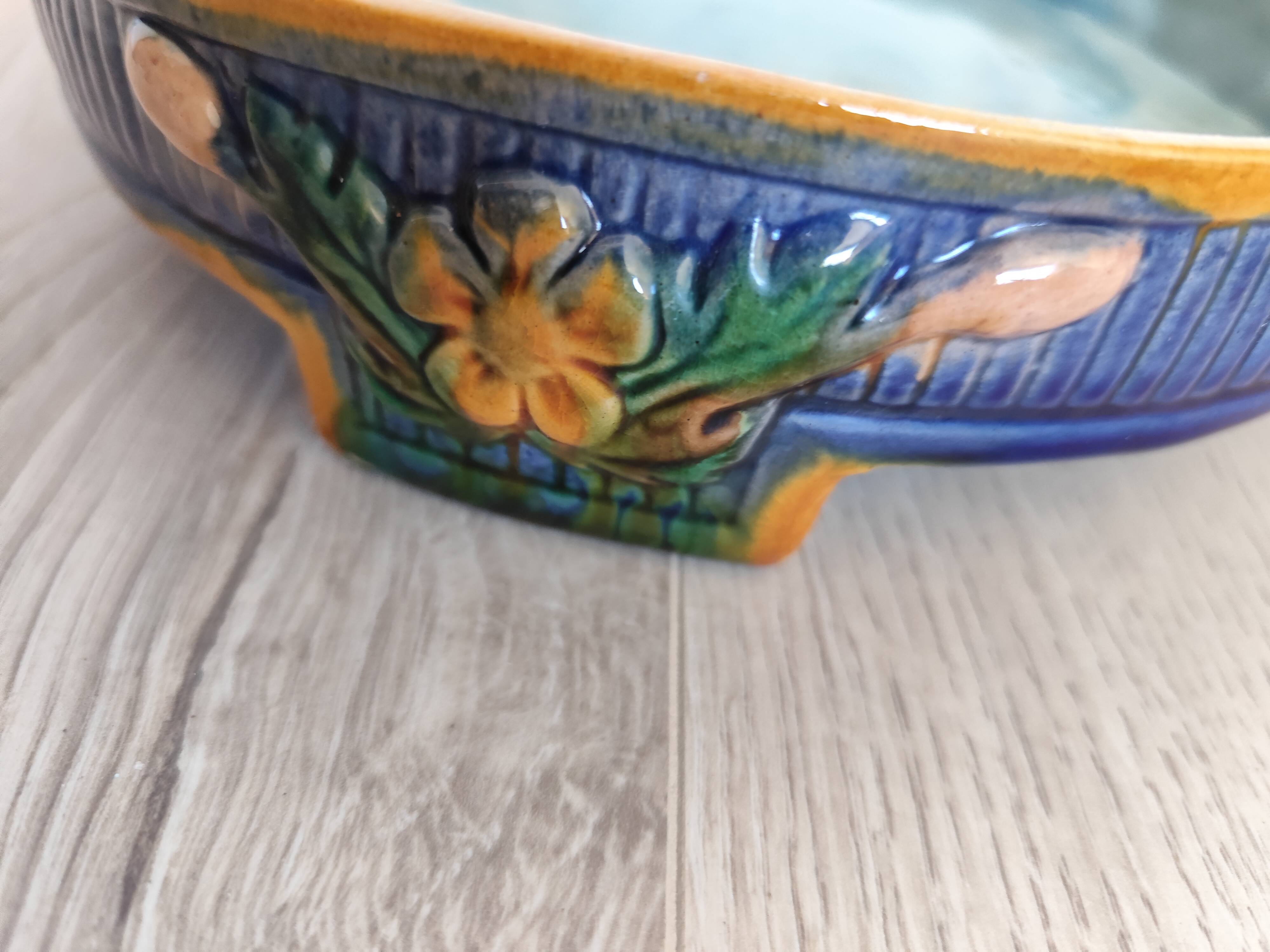 Antique Victorian Art Majolica Earthenware Cheese Cover with Dish