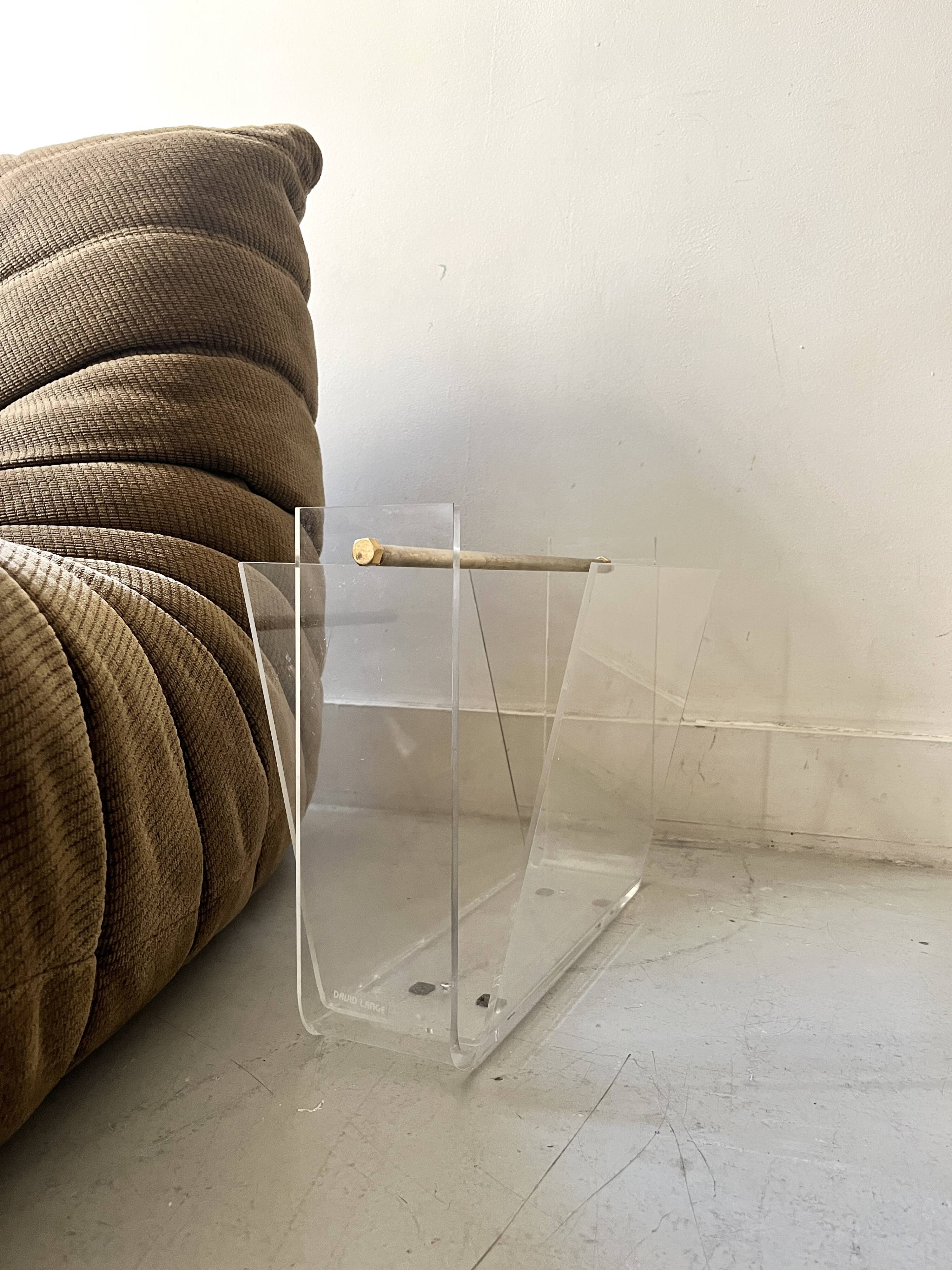 Plexiglas and brass magazine rack - David Lange for Roche Bobois, design 1970
