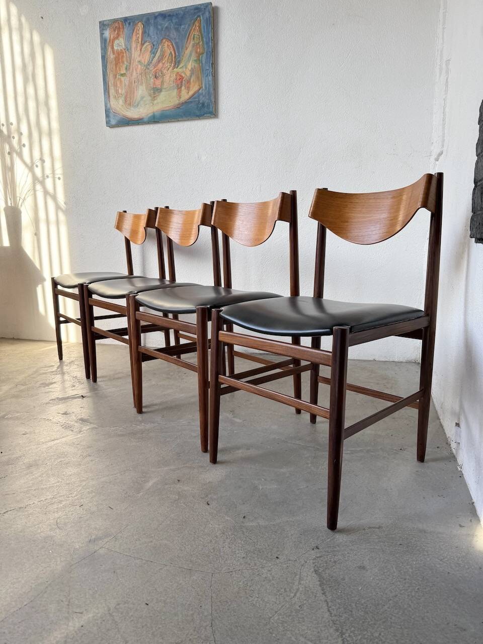 Set of 4 Italian chairs by Gianfranco Frattini.