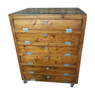PARISIAN baker's furniture