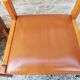 Chaises Maison Regain  en orme et cuir