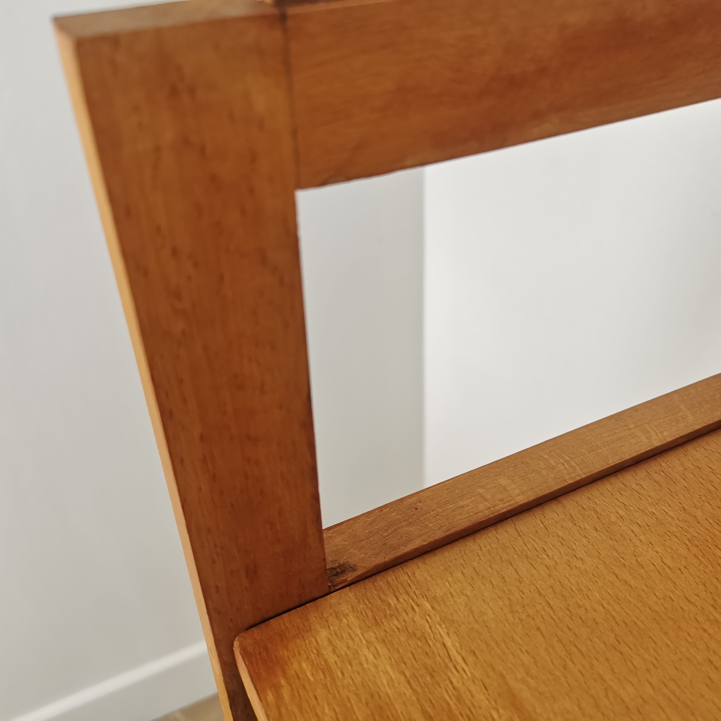 Folding bookcase shelf
