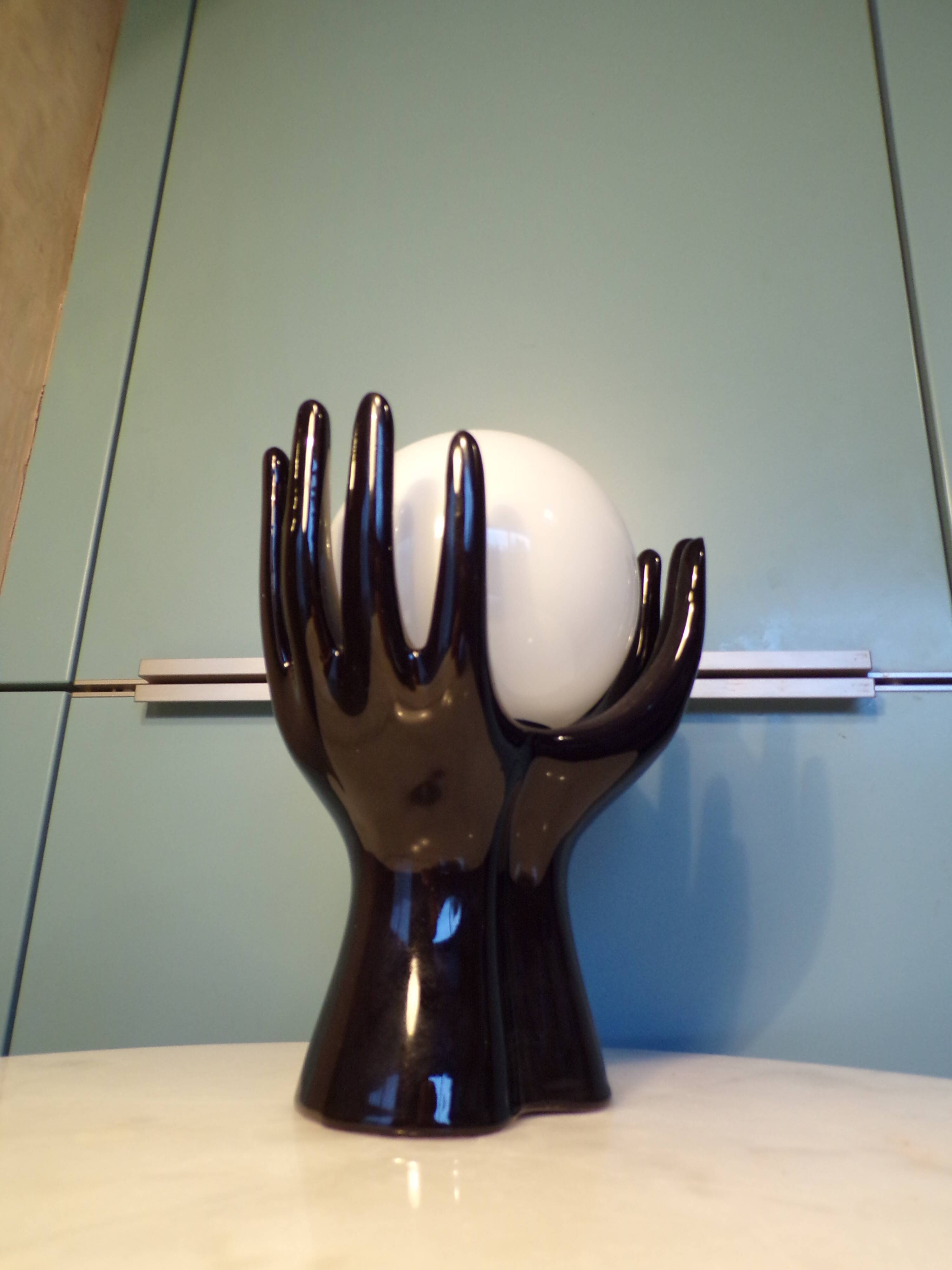 Ceramic hand lamp