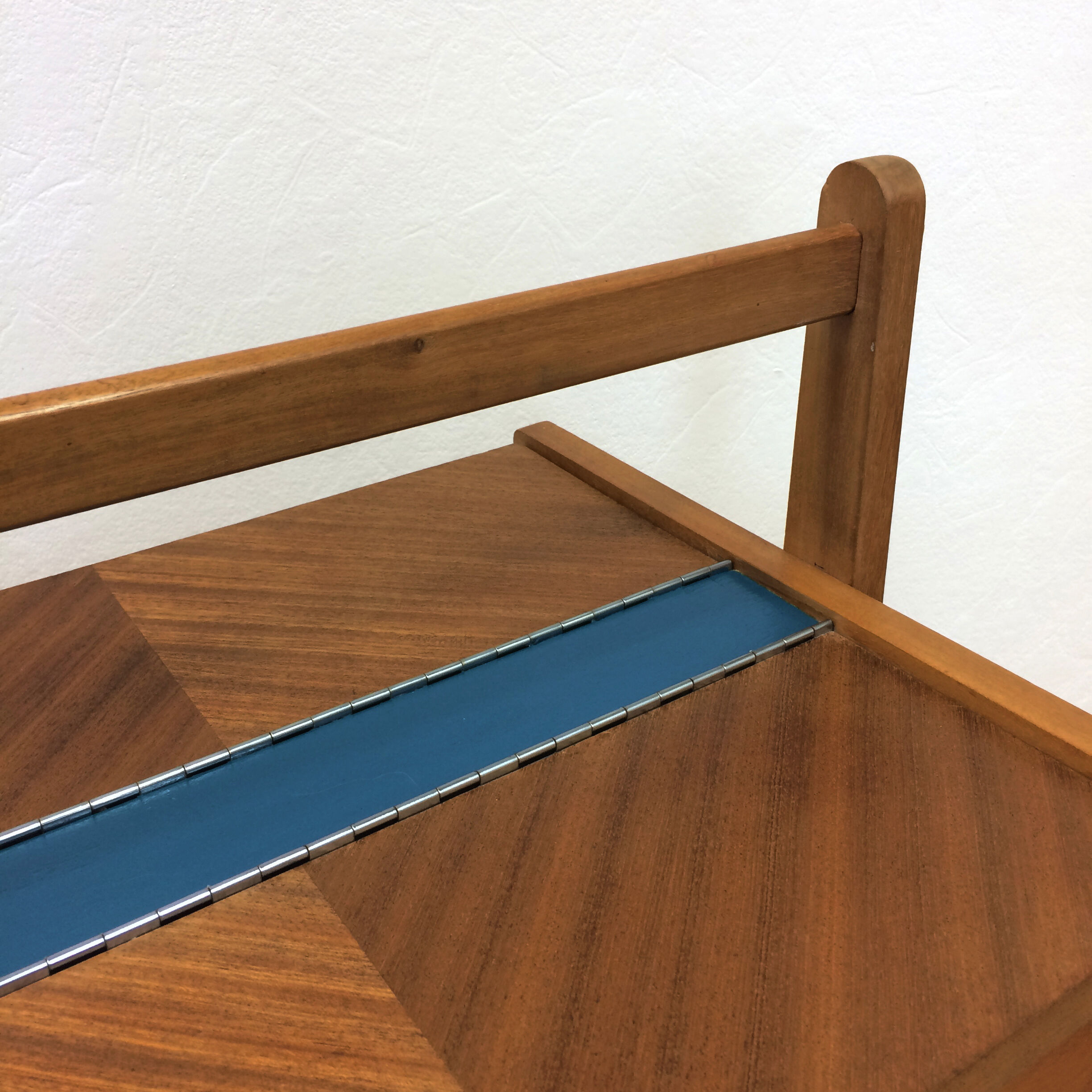 Blue empire and wood worker