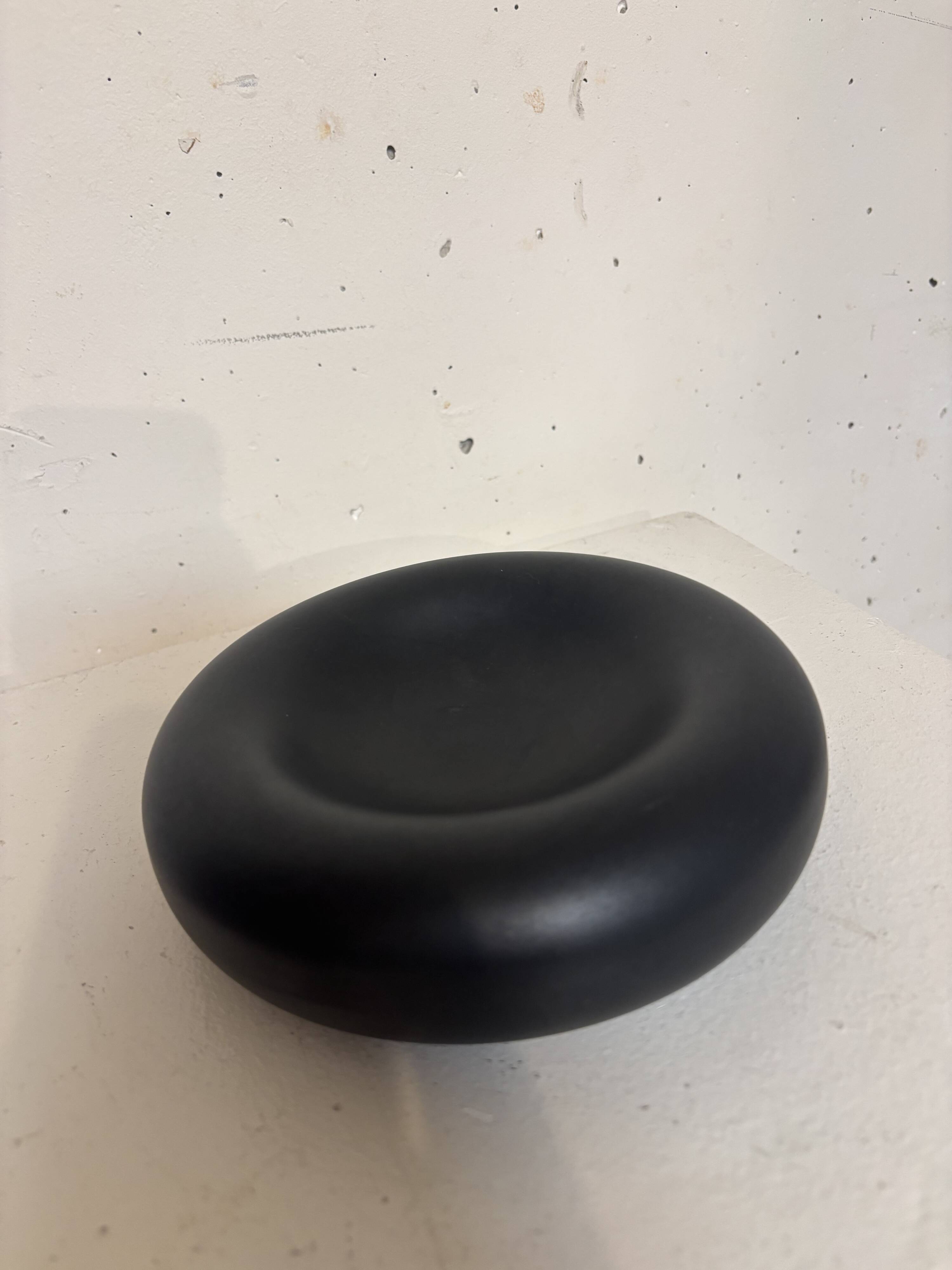 Ceramic pocket emptier 1980