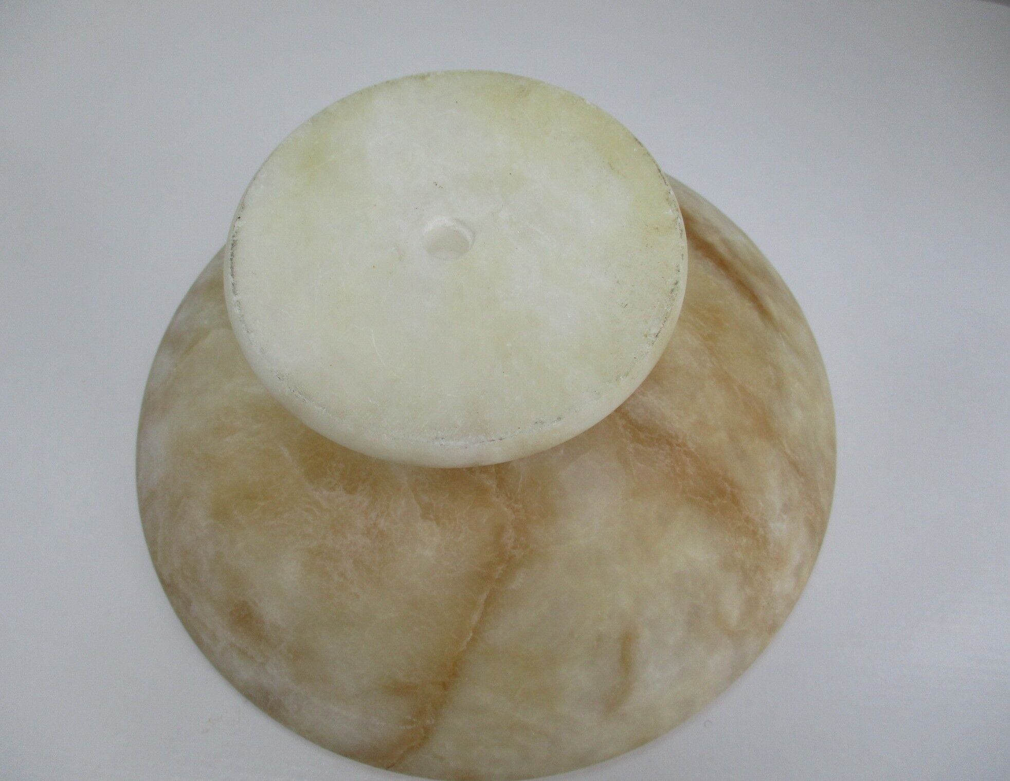 Alabaster standing cut