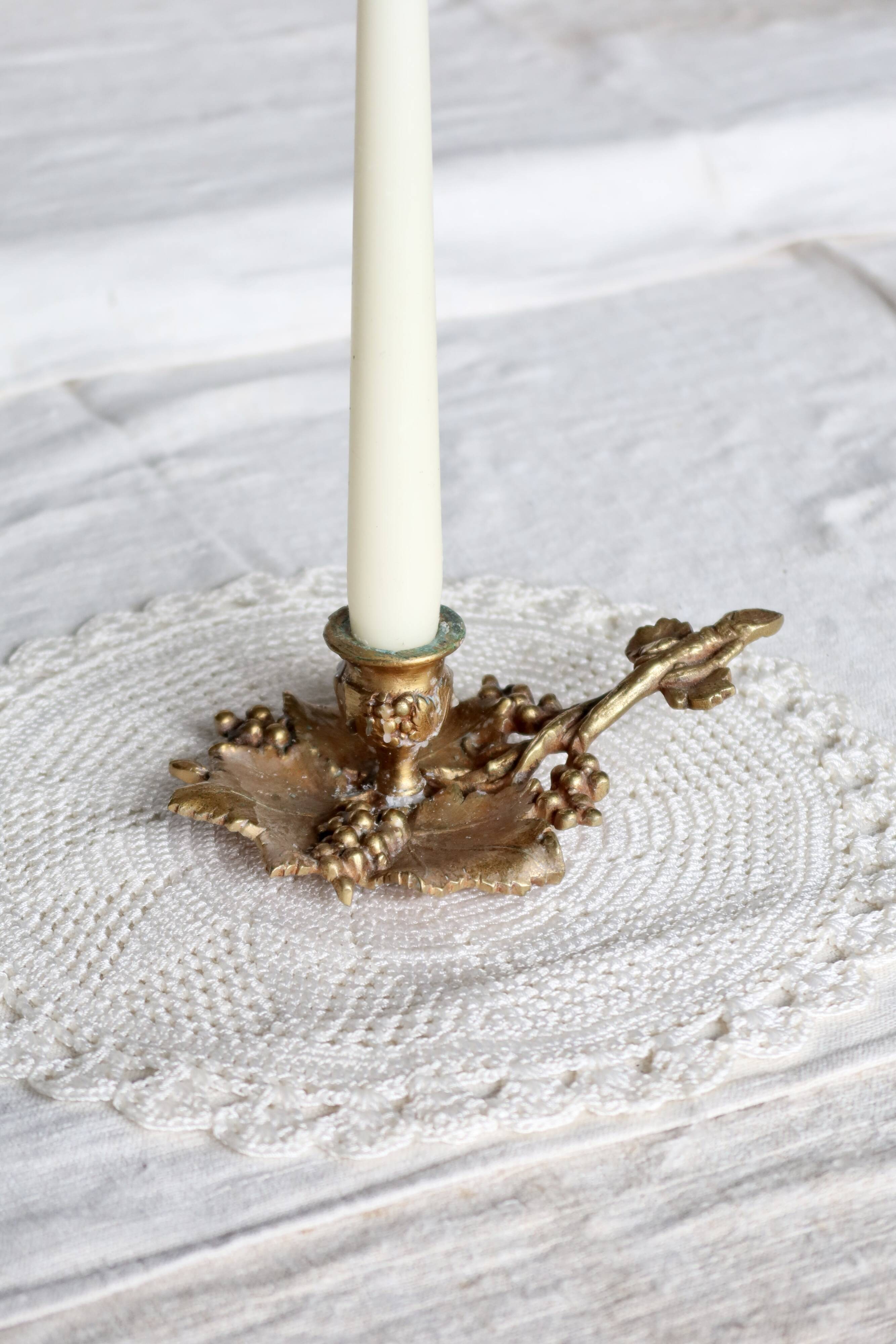 Vintage brass cellar rat – Vine leaf and grape cluster decor