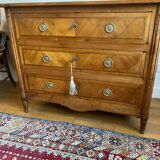 Commode en noyer xixeme