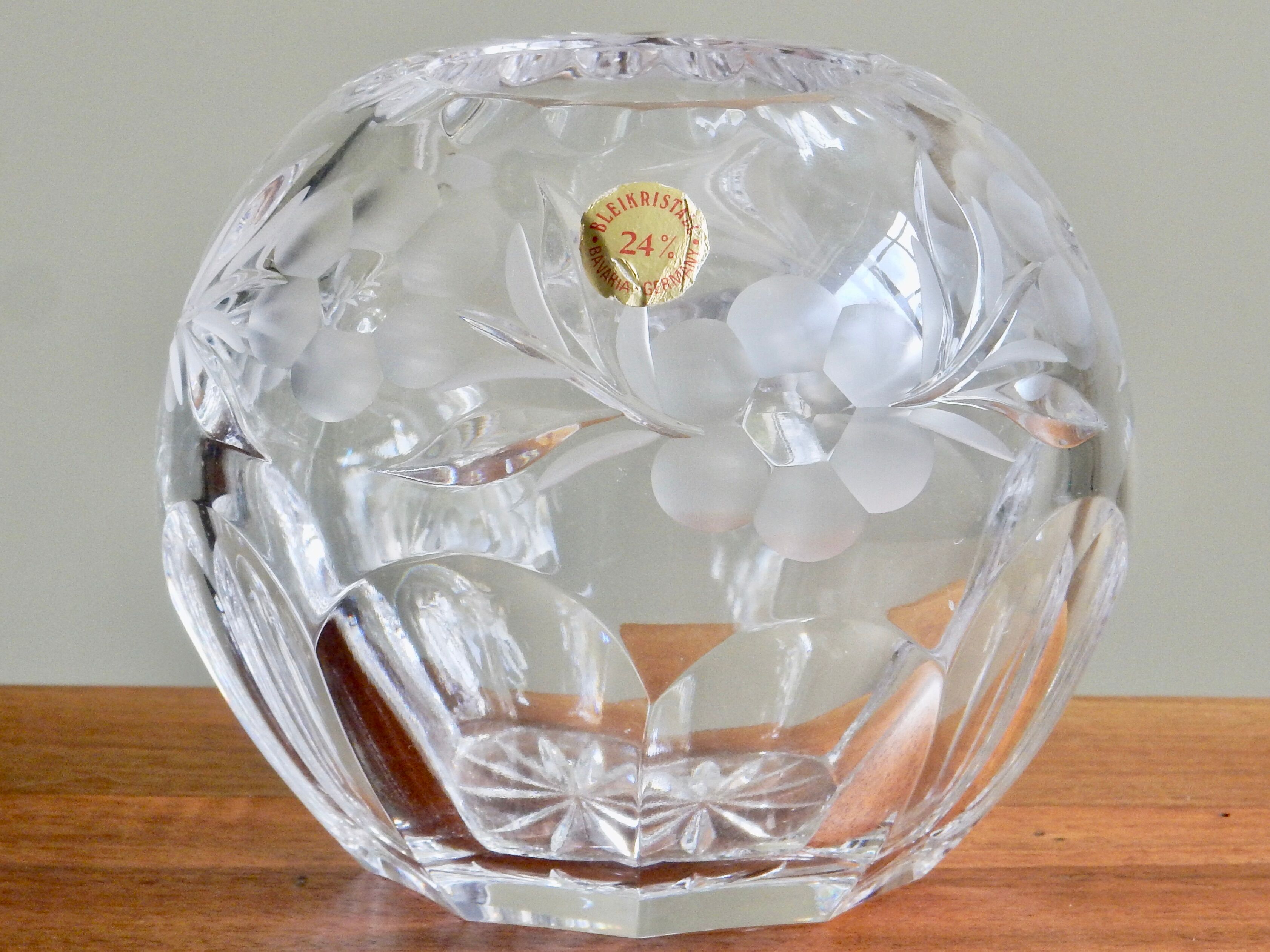 Vase crystal ball, Bavaria