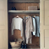 L’armoire ancienne patinée