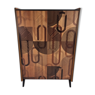 Armoire en noyer , 1970