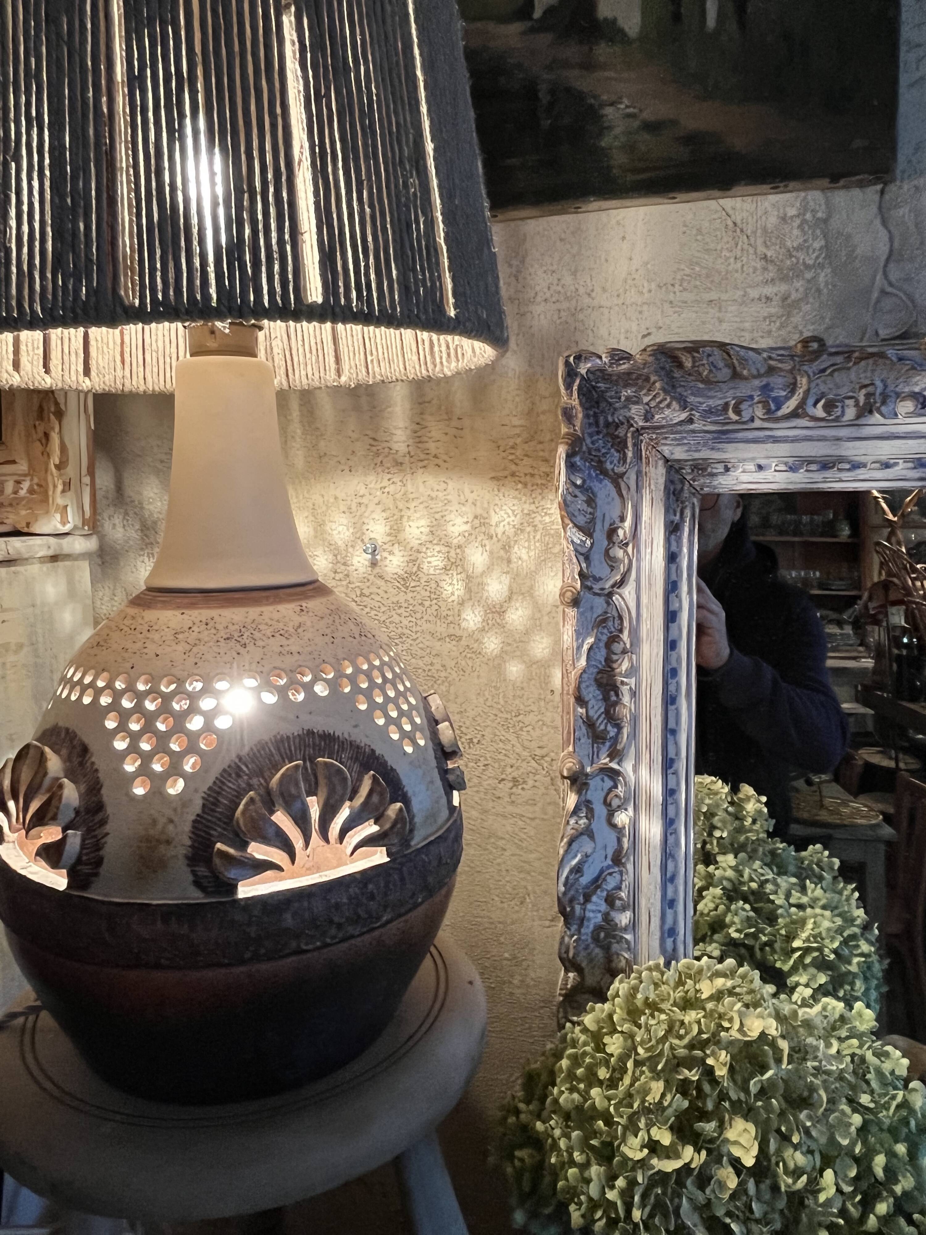 Scandinavian ceramic lamp