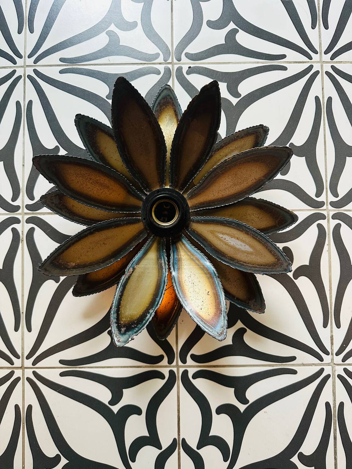 Applique murale fleur métal vintage