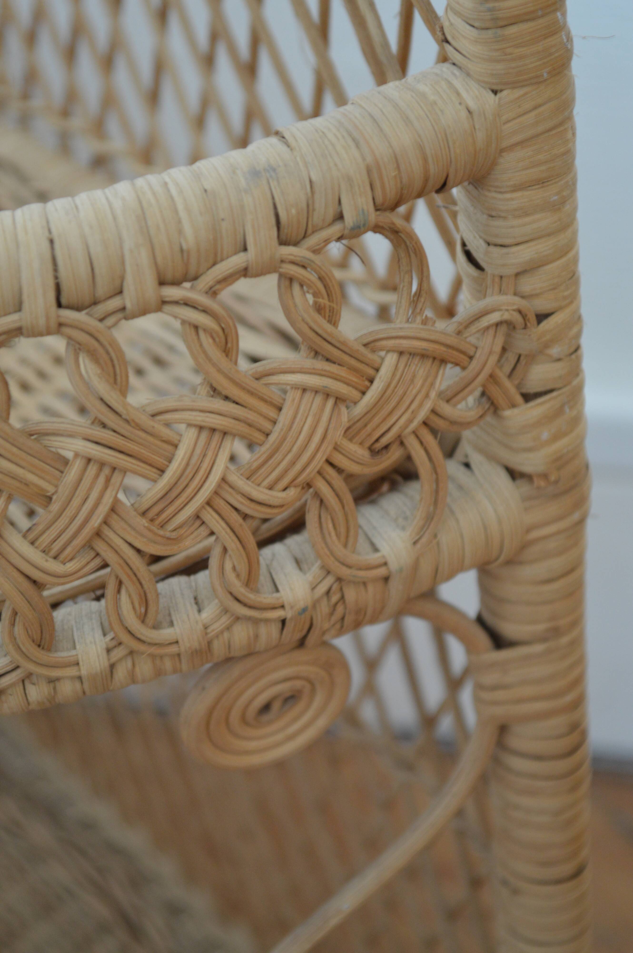 Wicker wall shelf