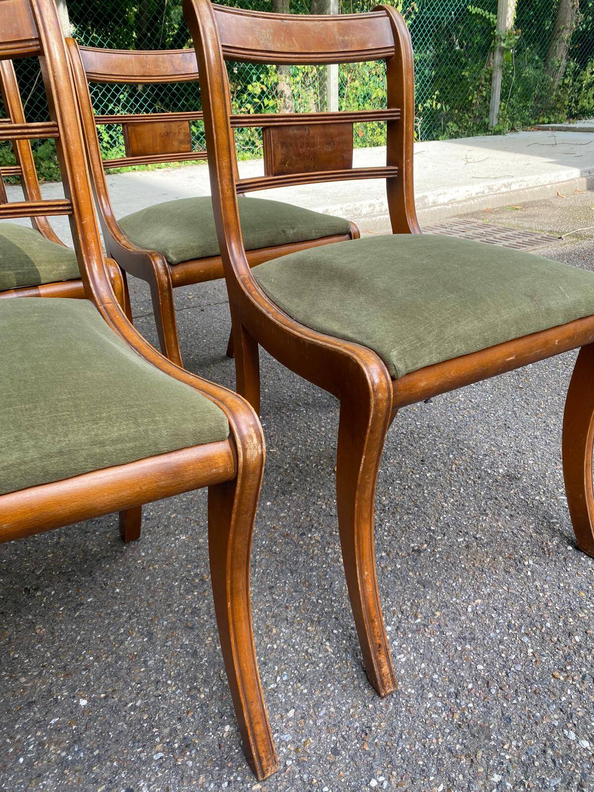 4 regency chairs in solid wood and green velvet suede