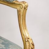 Salon de style Louis XV à chassis en bois doré. Circa 1880.