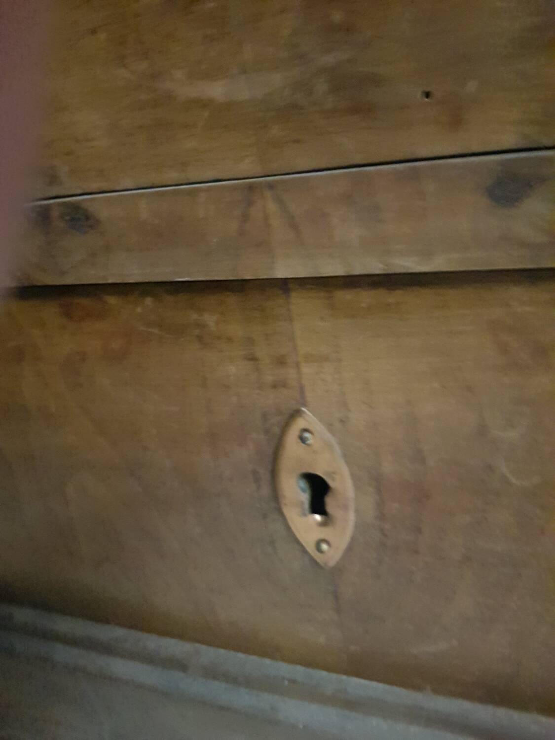 Louis Philippe chest of drawers with 4 drawers