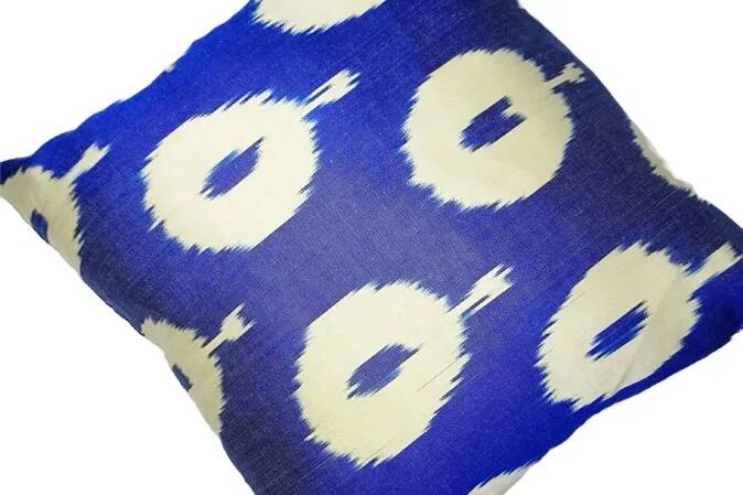 Housse de coussin ikat