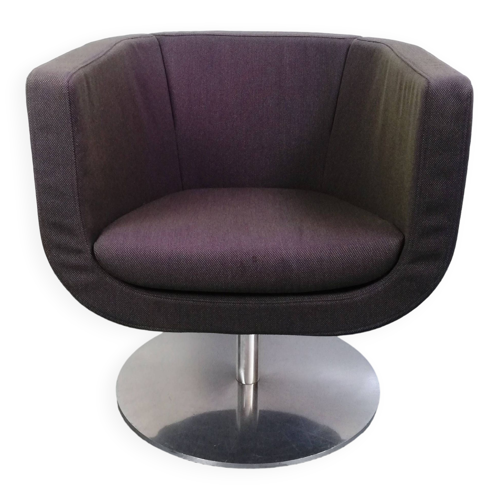 Pair of tulip armchairs, B&B Italia