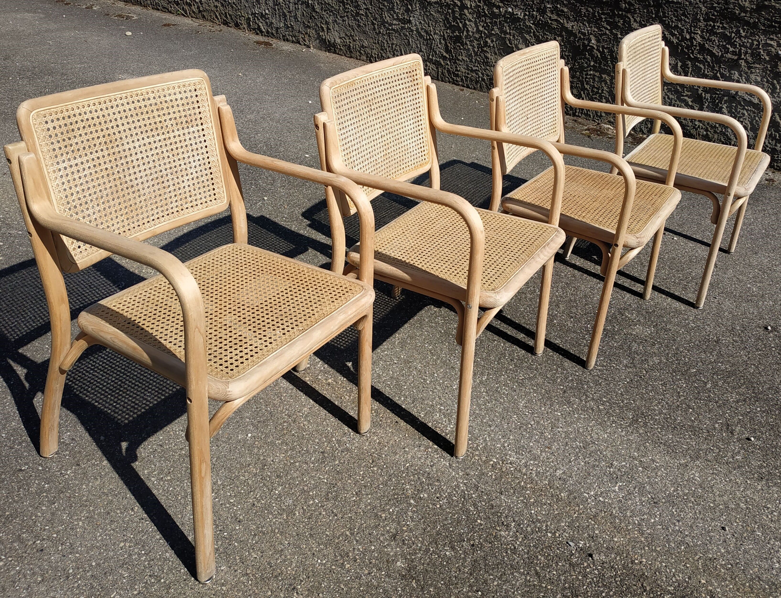 Série de 4 chaises cannées vintage années 60