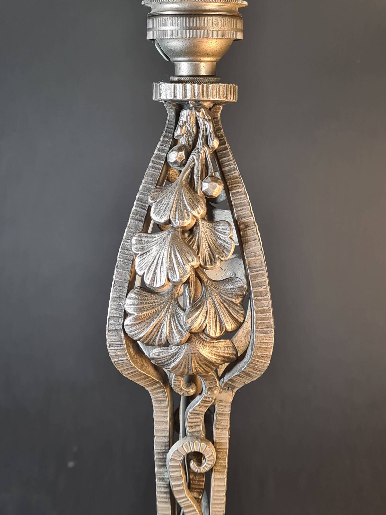Art Nouveau lamp base – Hammered metal & stylised Ginkgo leaves –