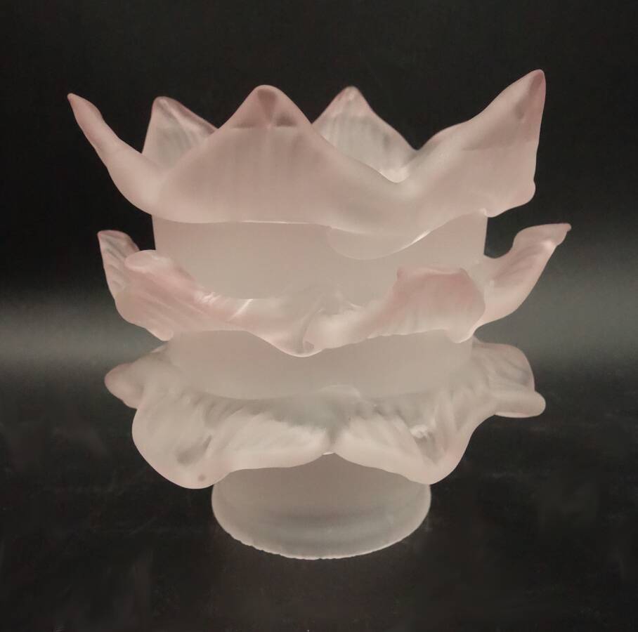 Tulipe en pâte de verre couleur rose pâle