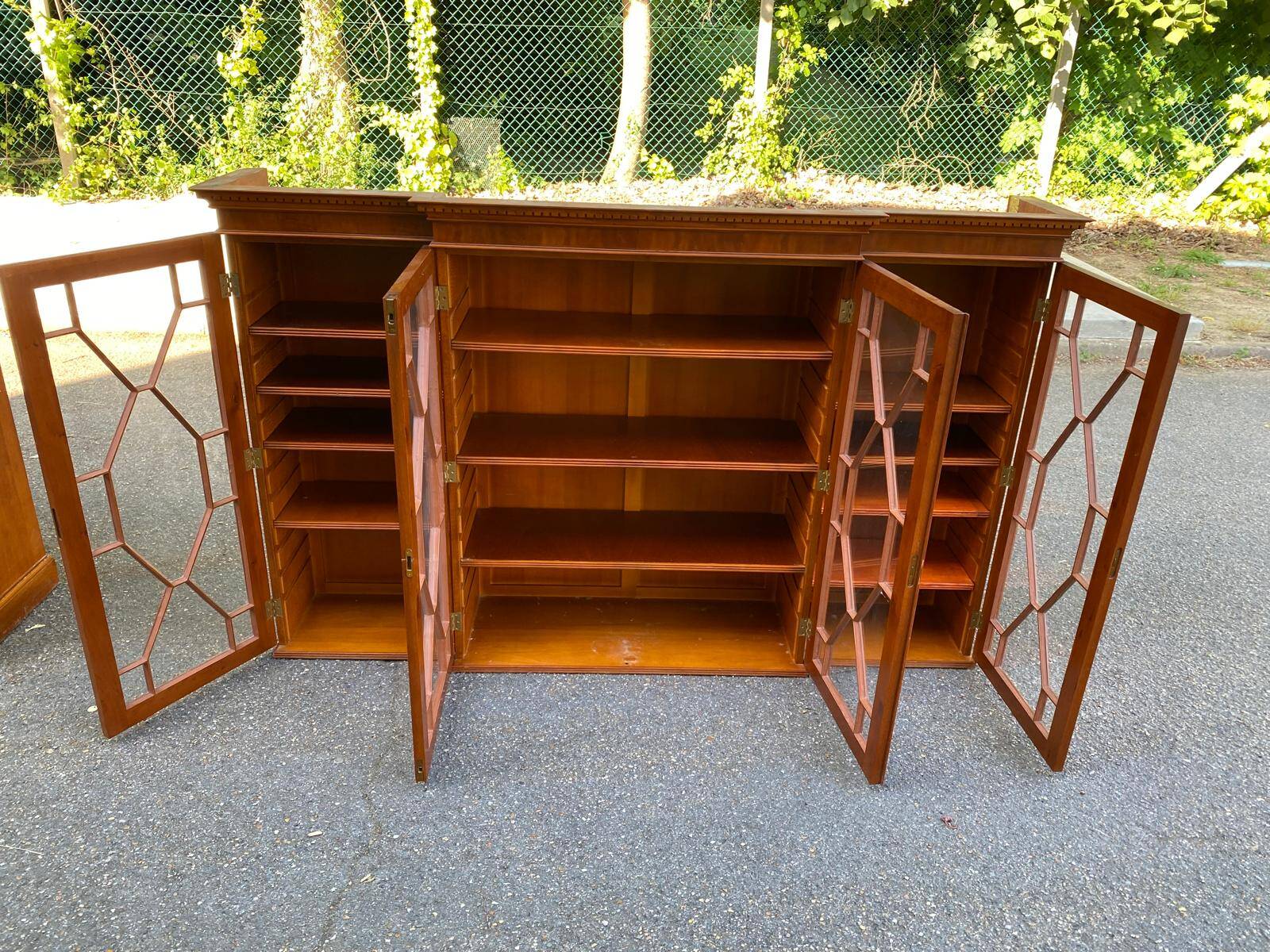 Grande bibliothèque anglaise en bois massif XIXème