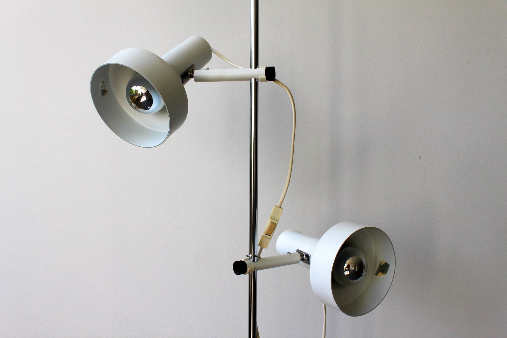 Lampadaire 2 spots « Modèle 562 » par J. Junge, Danemark, 1970.