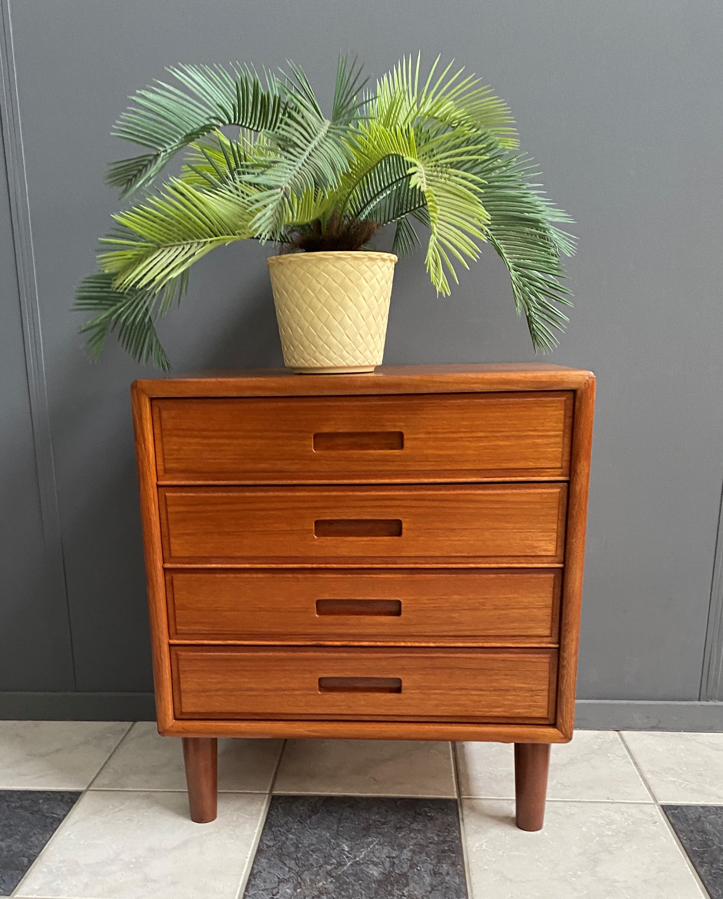 Teak chest of drawers Danish 1960s