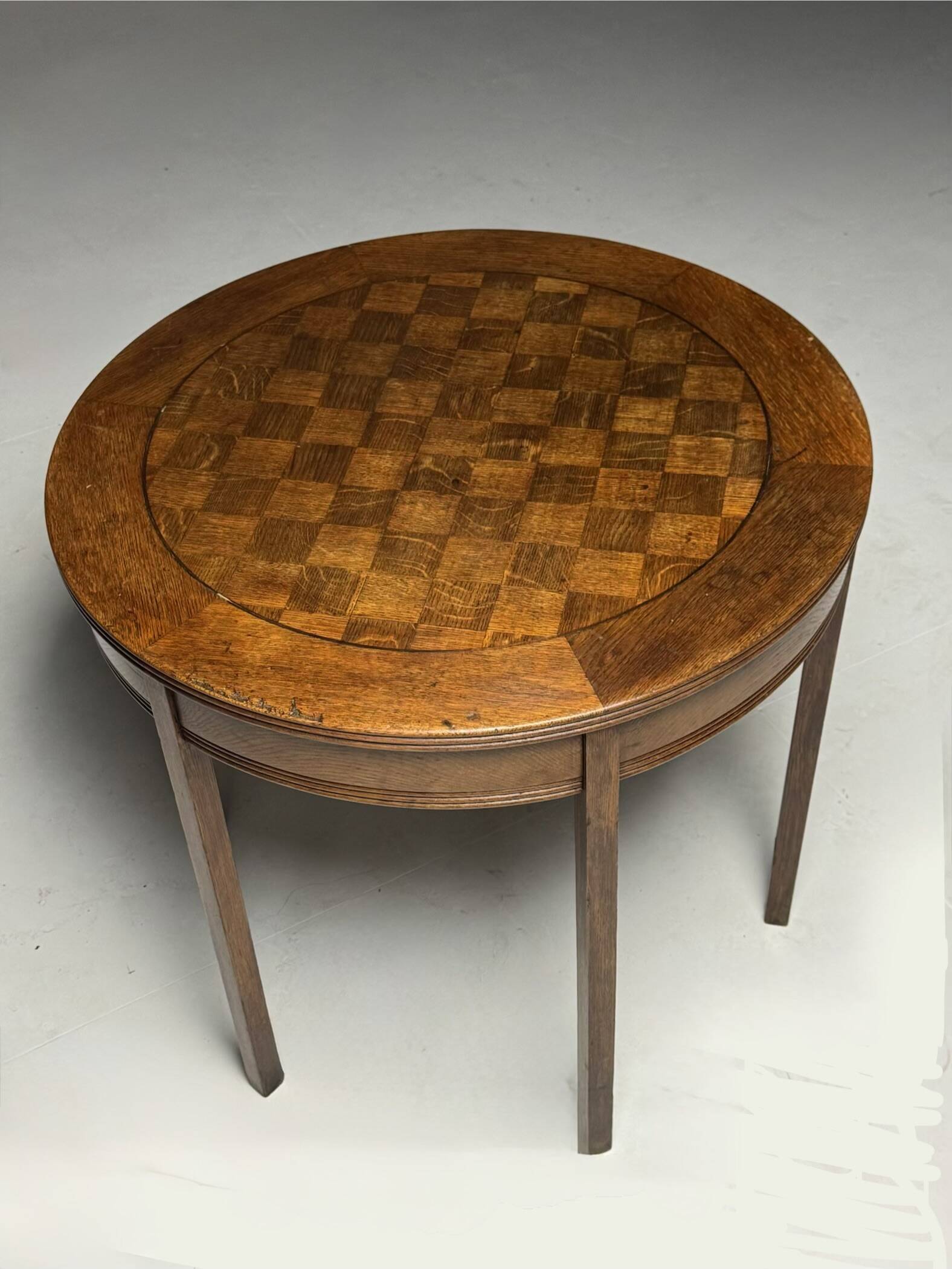 Oak coffee table / centertable