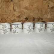 Set of 10 porcelain ramekins