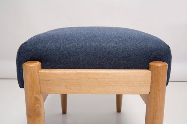 Paire de tabourets vintage en laine bleu marine du milieu du XXe siècle, Edmund Homa, 1960s