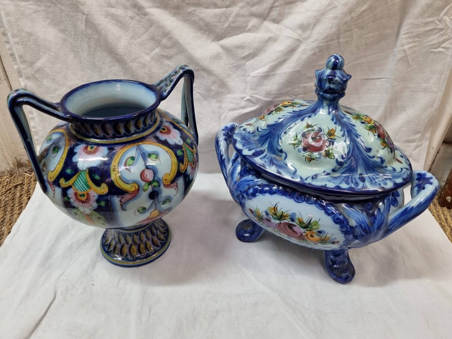 Alcobaça vase with handles, Portugal pottery