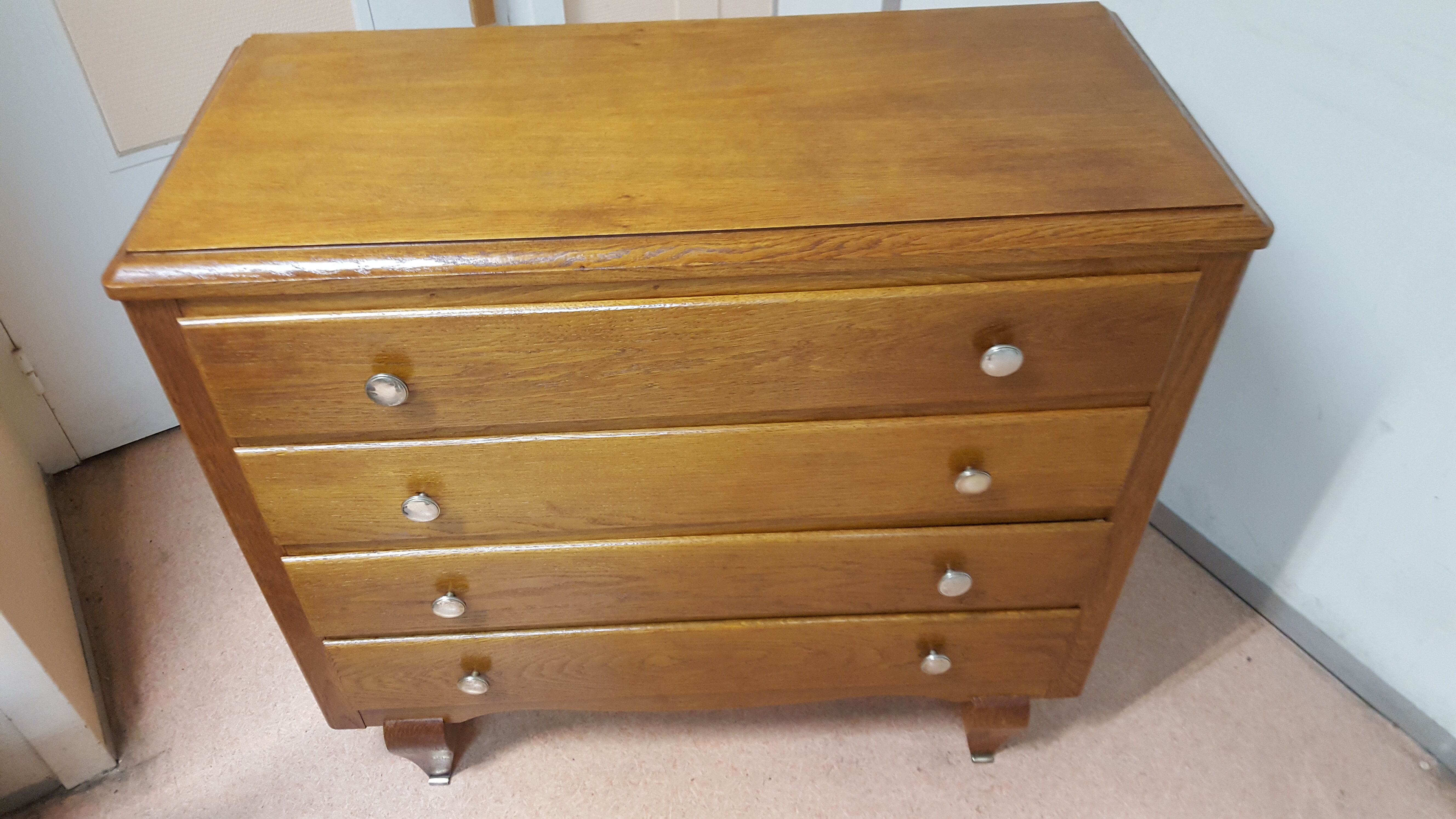 Small dresser year 50/60