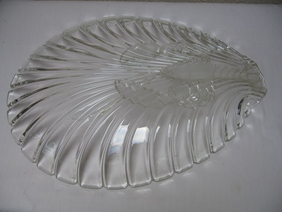 Glass lobster dish