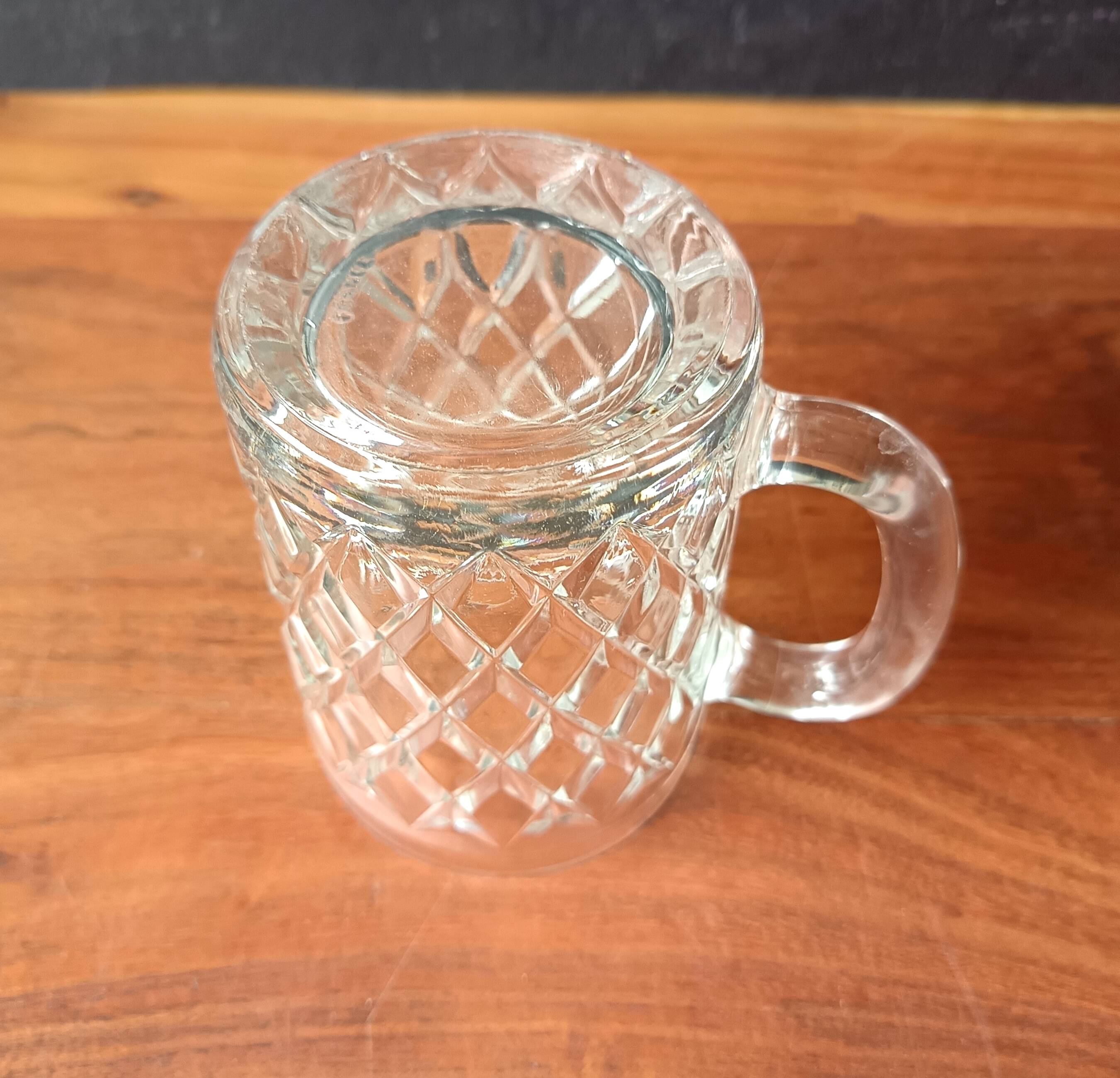 33 cl vintage beer glasses with a nice design in thick glass, old pint.