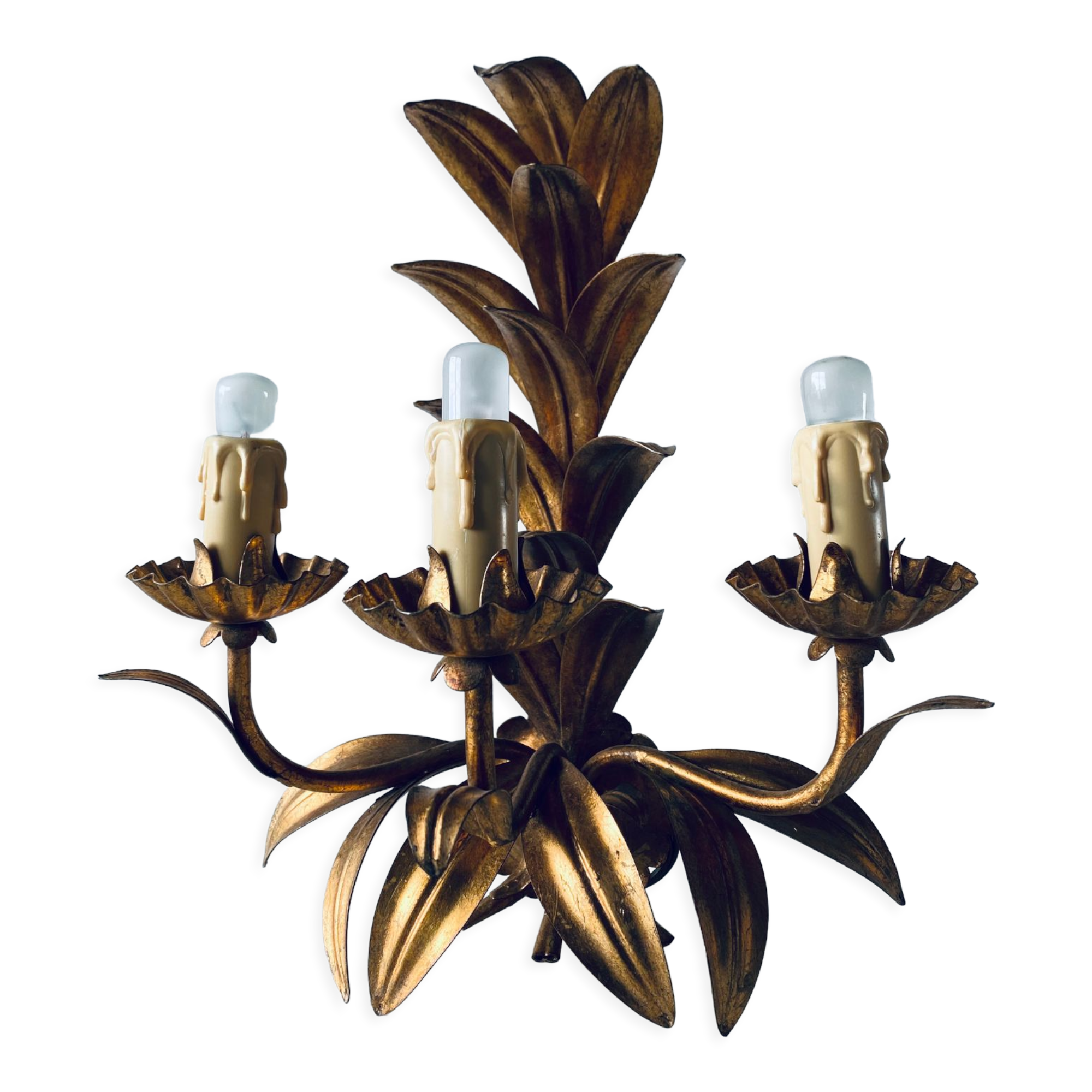 Golden leaf wall light