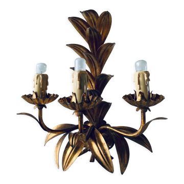 Golden leaf wall light