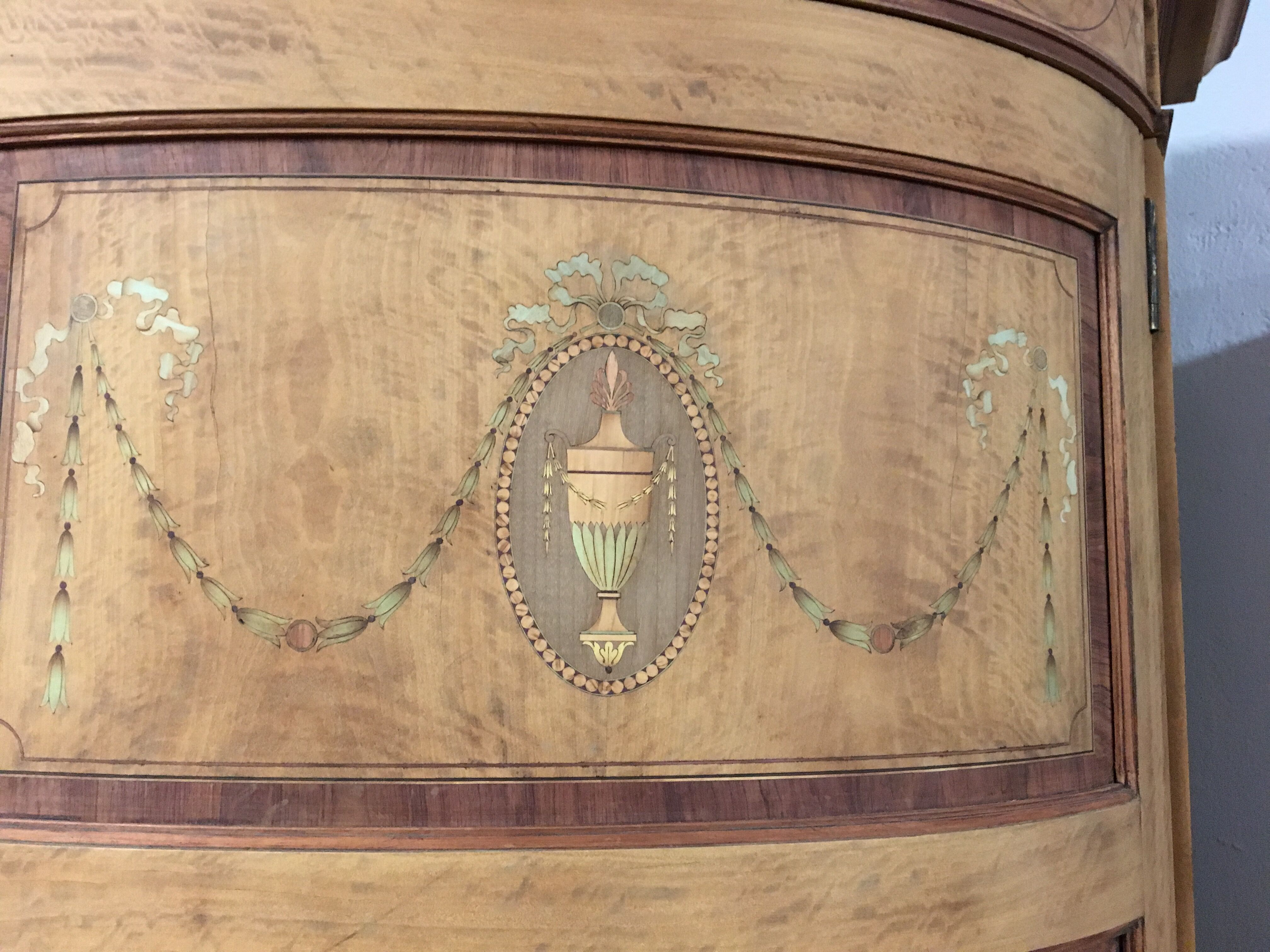 Pair of curved corners 19 eme