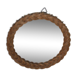 Wicker mirror in its juice
