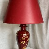 Vintage 1970 red and gold ceramic lamp with oriental decorations.