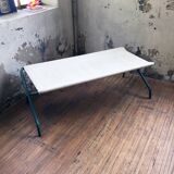 Maternal folding camp bed