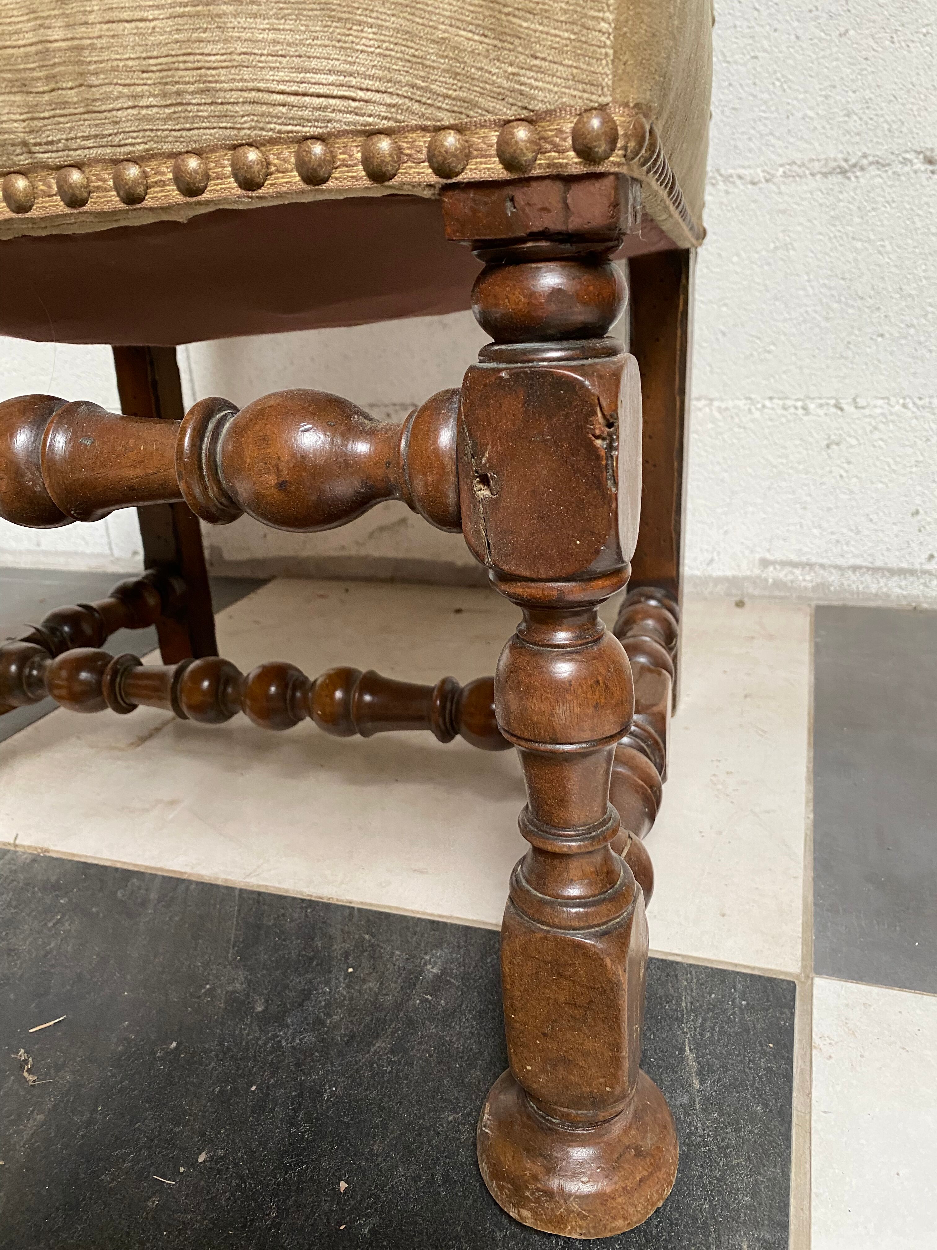 Louis XIV velvet chair